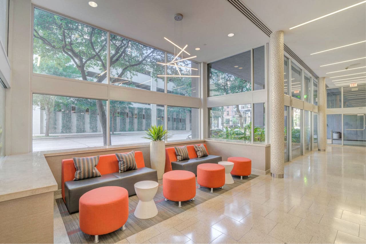 Houston House Apartments 6 of 8
