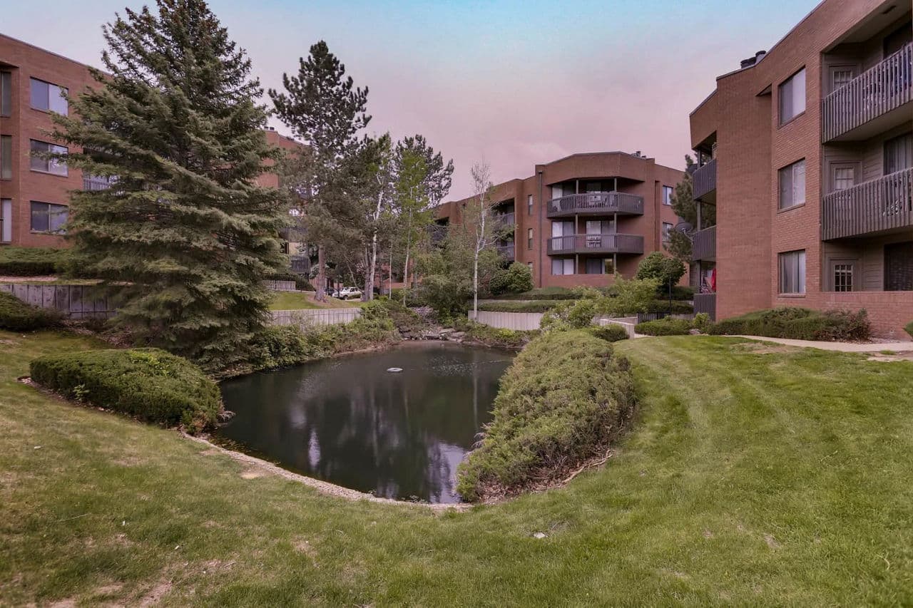 Alta Springs Apartments 3 of 8