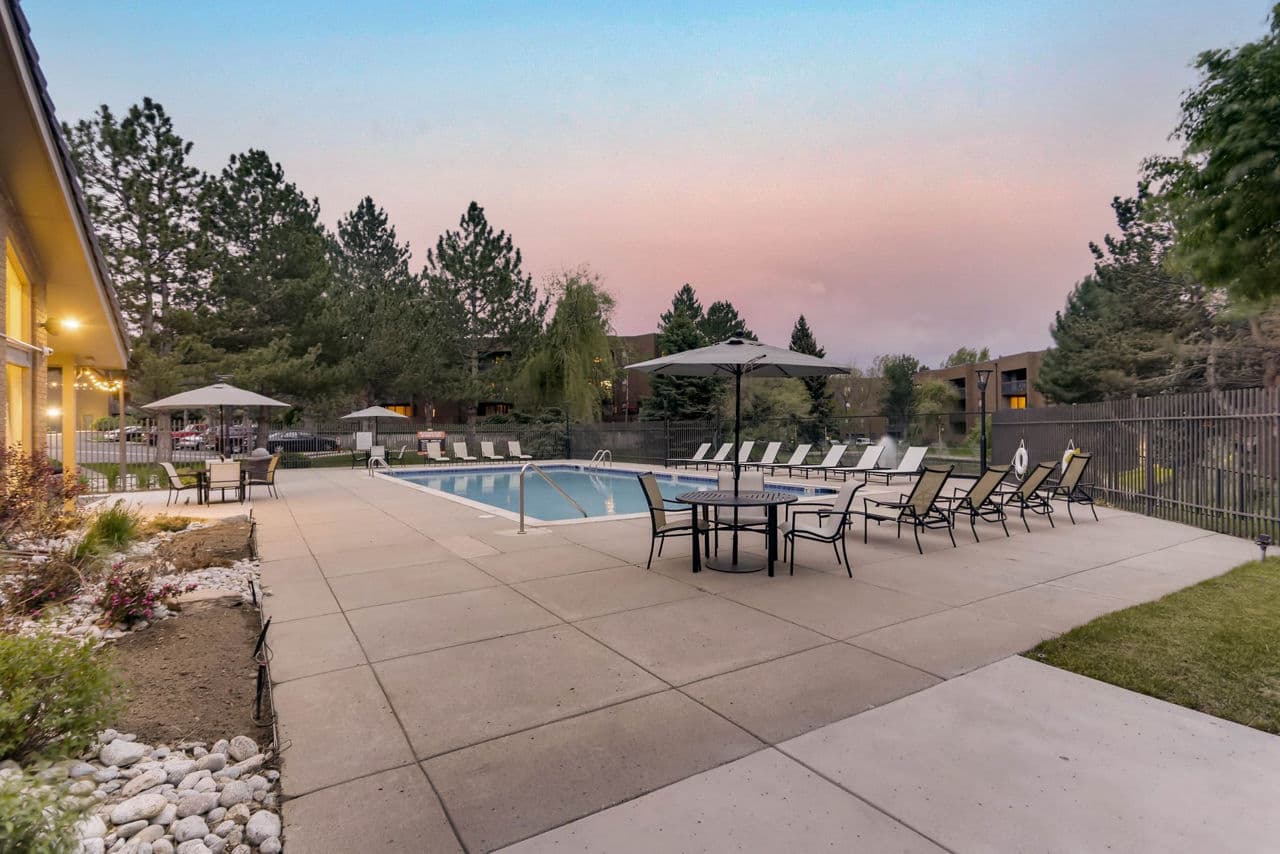 Alta Springs Apartments 4 of 8