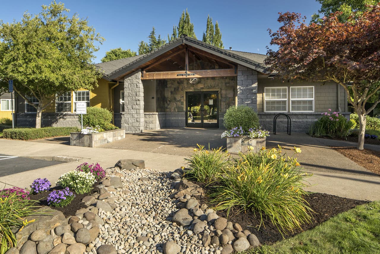 Crescent Park Apartments Eugene Or 1 of 21