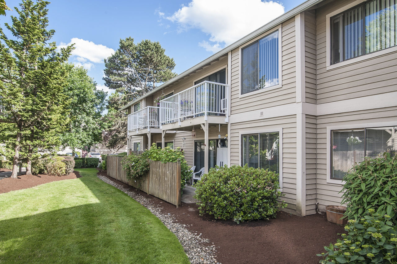 Summerfield Apartments Tigard Or 1 of 25