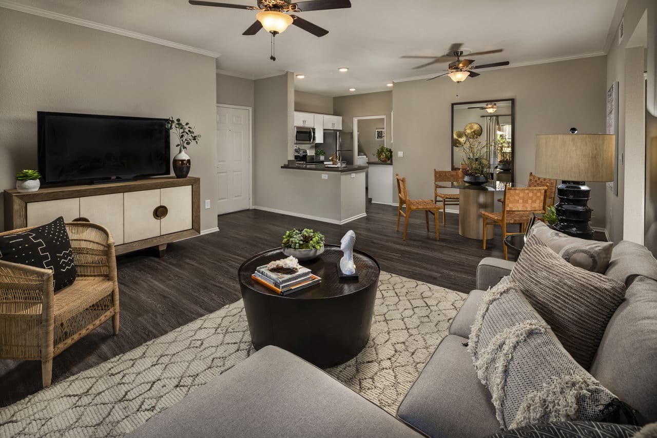 Colonnade Apartments 10 of 20