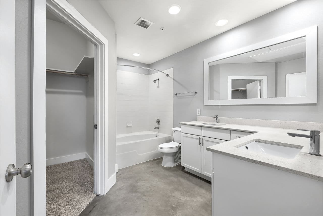 Residences At The Triangle Austin Tx 4 of 15