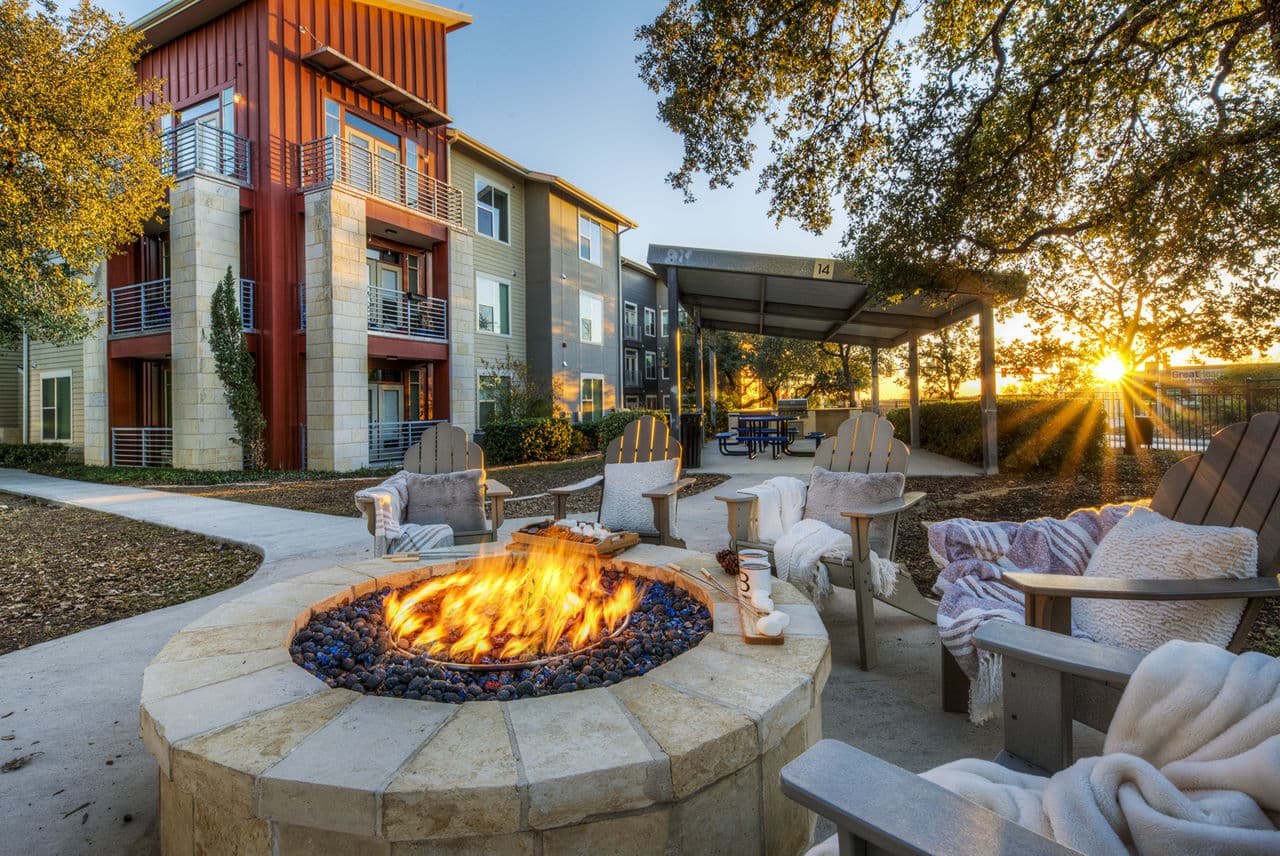 Boardwalk Research Luxury Apartments San Antonio Tx 2 of 15