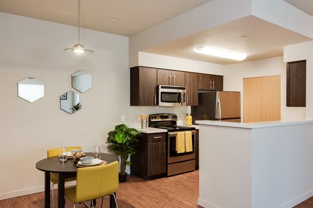 The Bailey at Amazon Creek Apartments 9 of 18