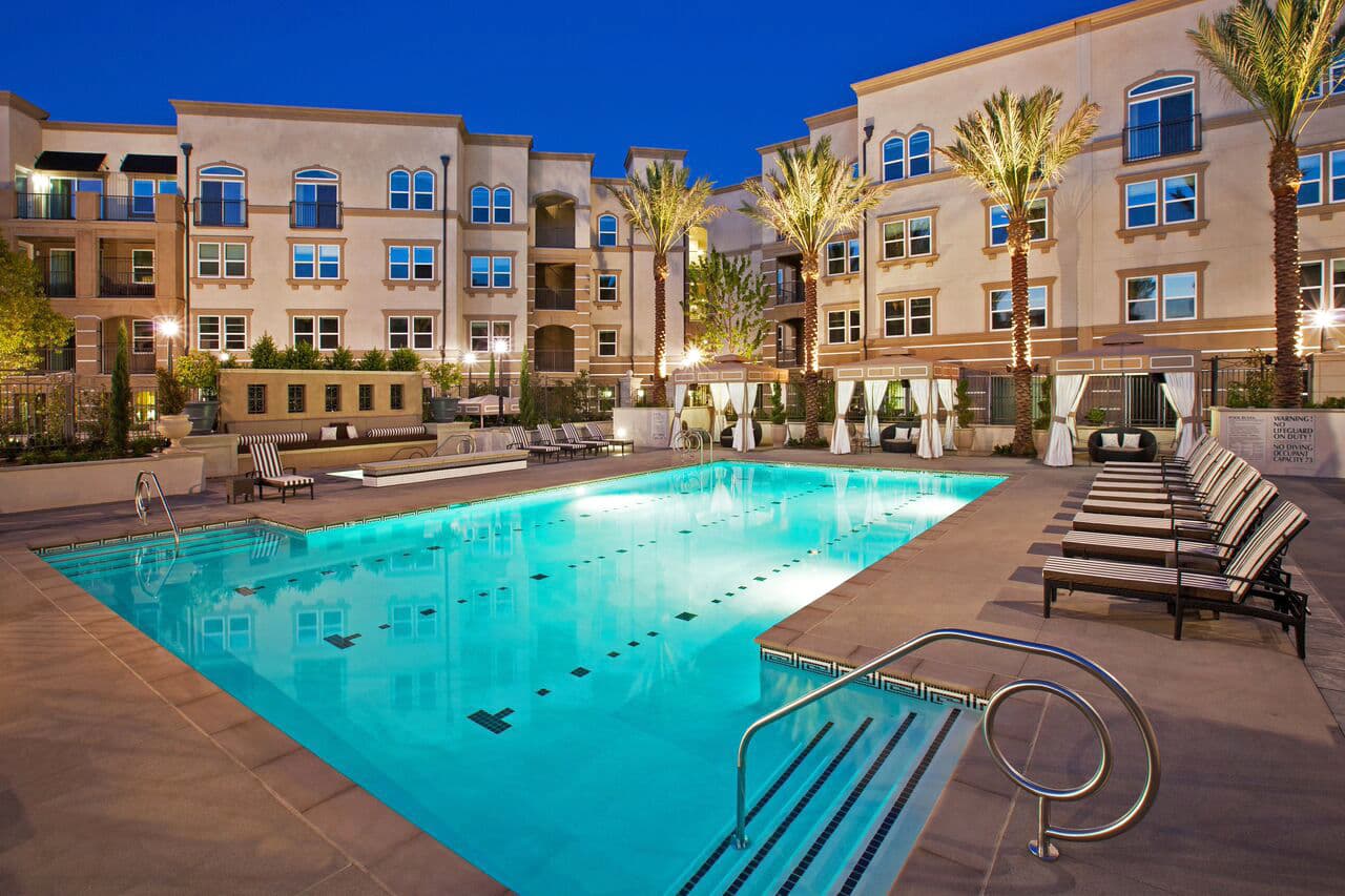 Carlyle Apartments 1 of 7