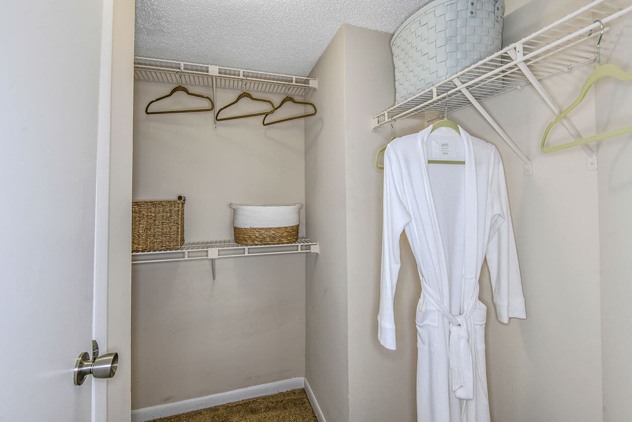 Lakeshore At Altamonte Springs Apartments Altamonte Springs Fl 19 of 22
