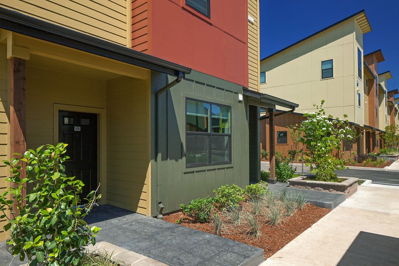 The Tennyson At Crescent Village Apartments Eugene Or 2 of 14