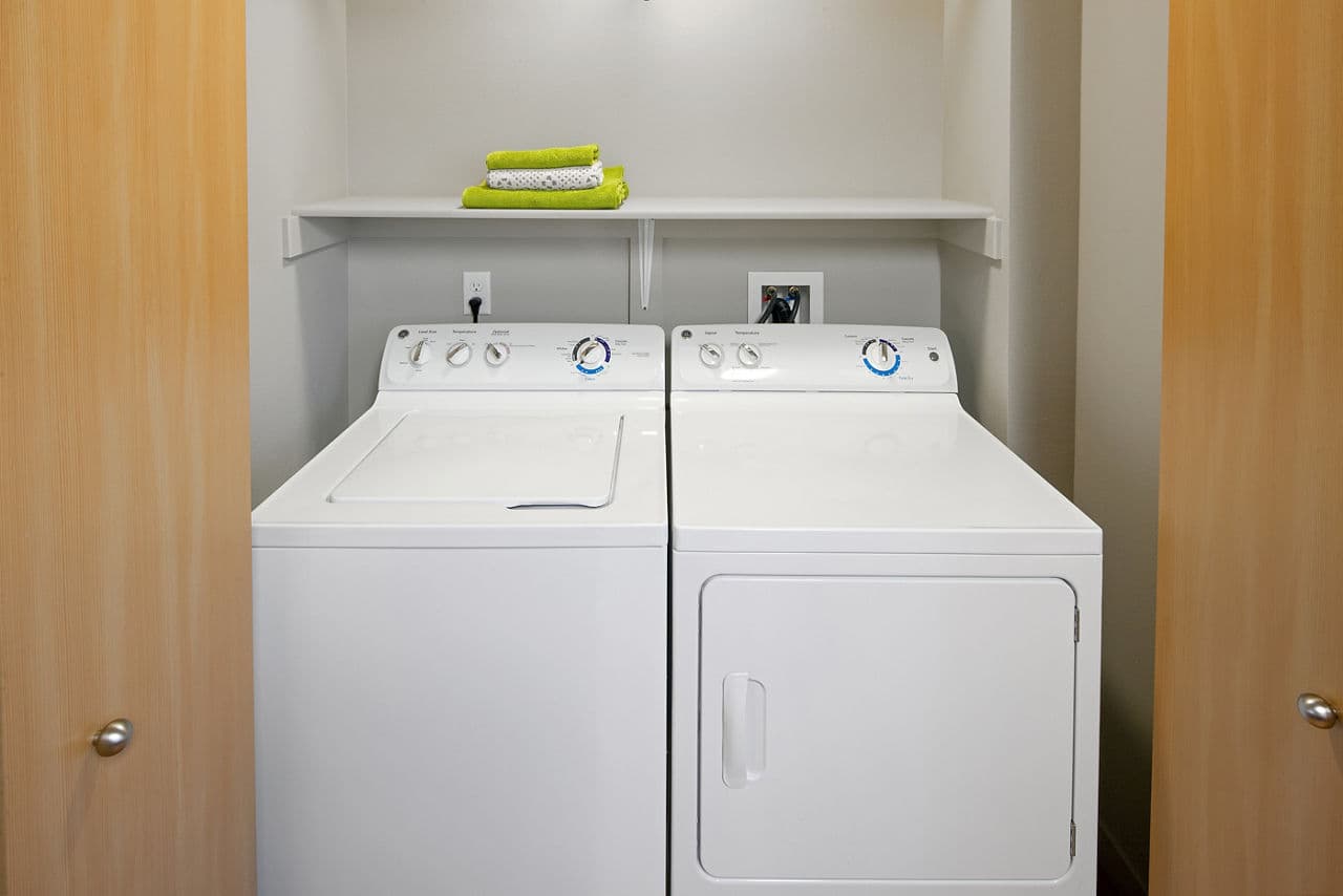The Tennyson At Crescent Village Apartments Eugene Or 13 of 14