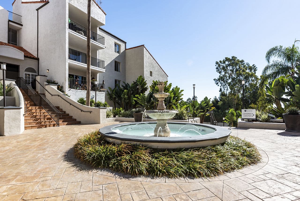 Avana Rancho Palos Verdes Apartments 3 of 8