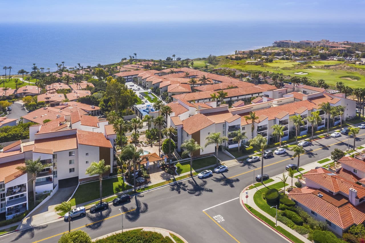 Avana Rancho Palos Verdes Apartments 1 of 8