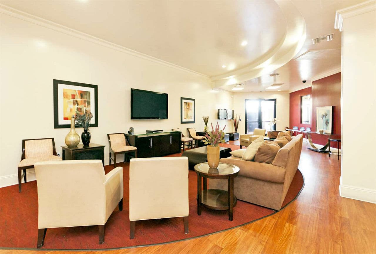 Tuscany Apartments 4 of 8