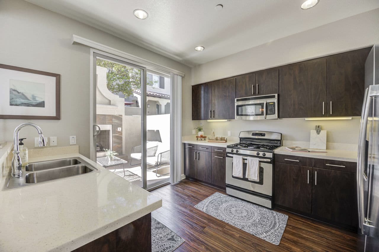 Townhomes At Lost Canyon Apartments Santa Clarita Ca 17 of 25