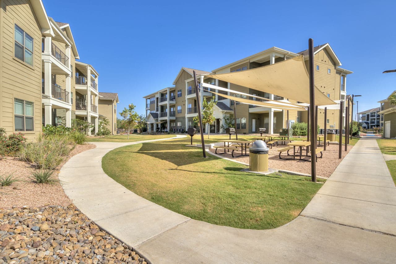 La Contessa Apartments Laredo Tx 3 of 7