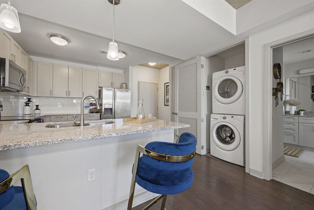 The Ascher Uptown Apartments Charlotte Nc 29 of 37