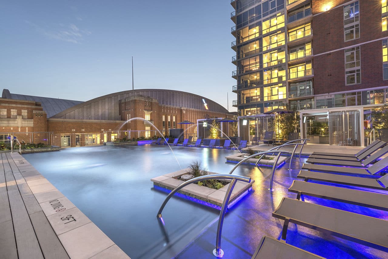 Ascent Victory Park Apartments Dallas Tx 2 of 28