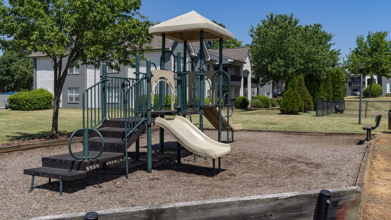 The Weathersby at Station Circle Apartments 6 of 8