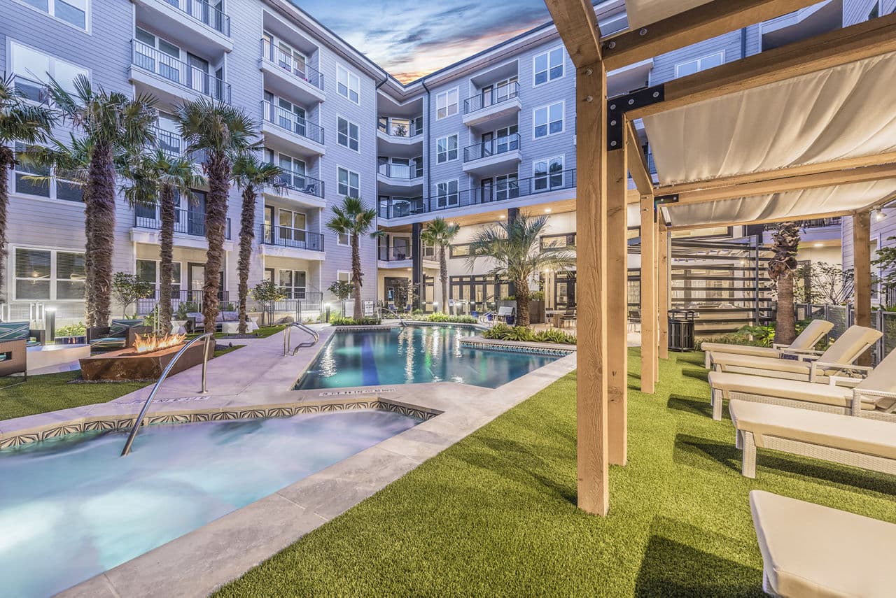 Overture Domain 55+ Active Adult Apartments 4 of 8
