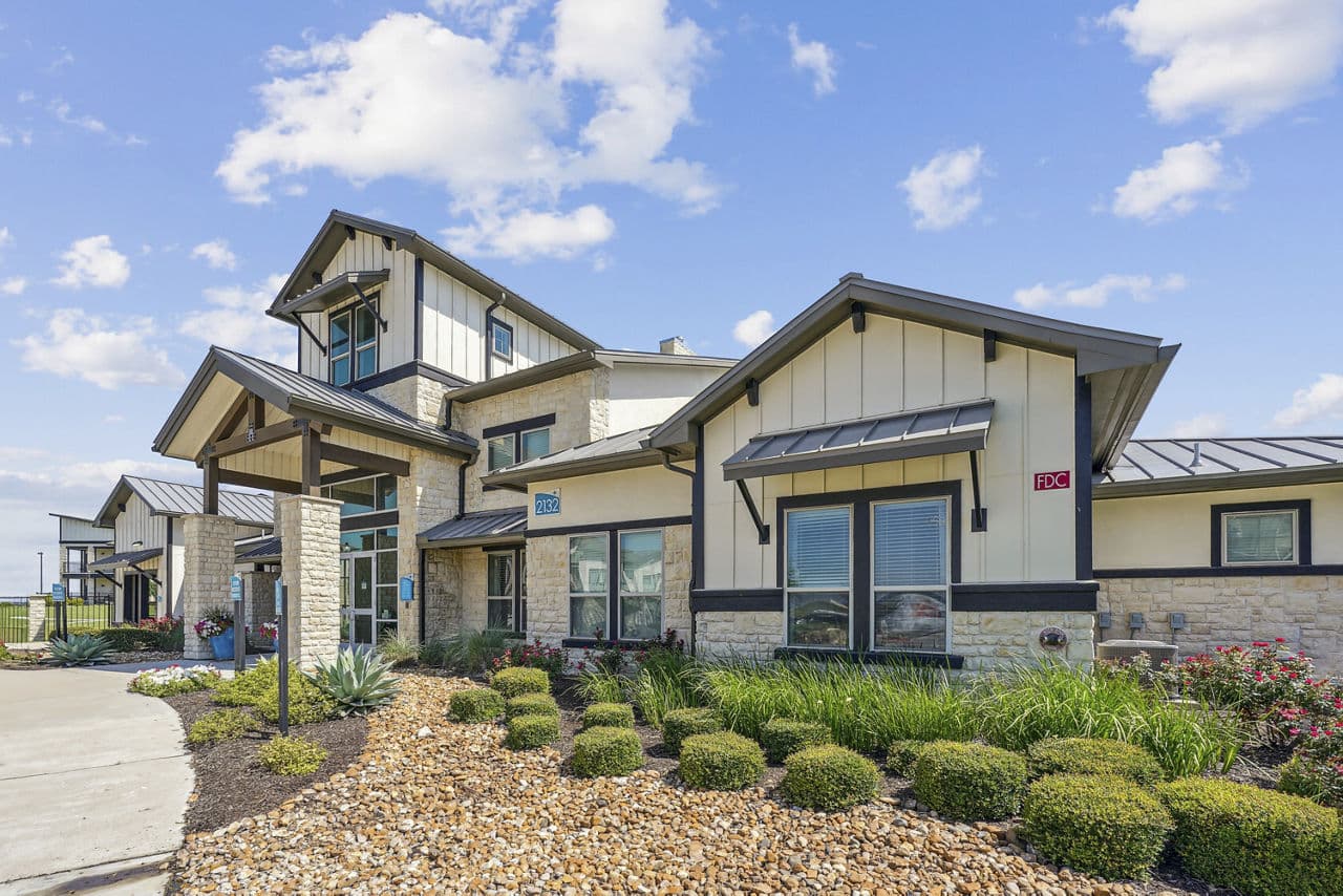 Enclave Falcon Pointe Apartments 2 of 25