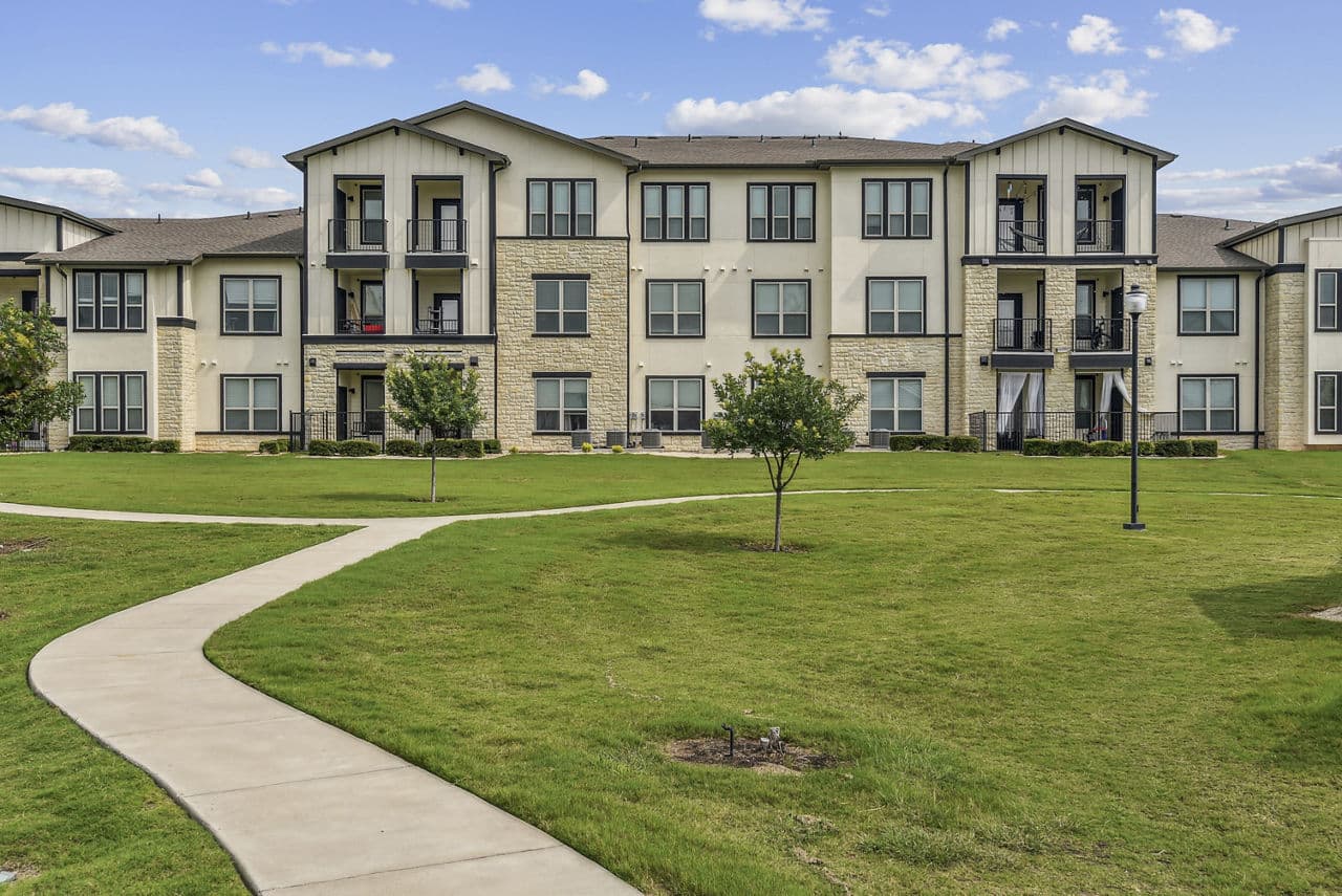 Enclave Falcon Pointe Apartments 3 of 25