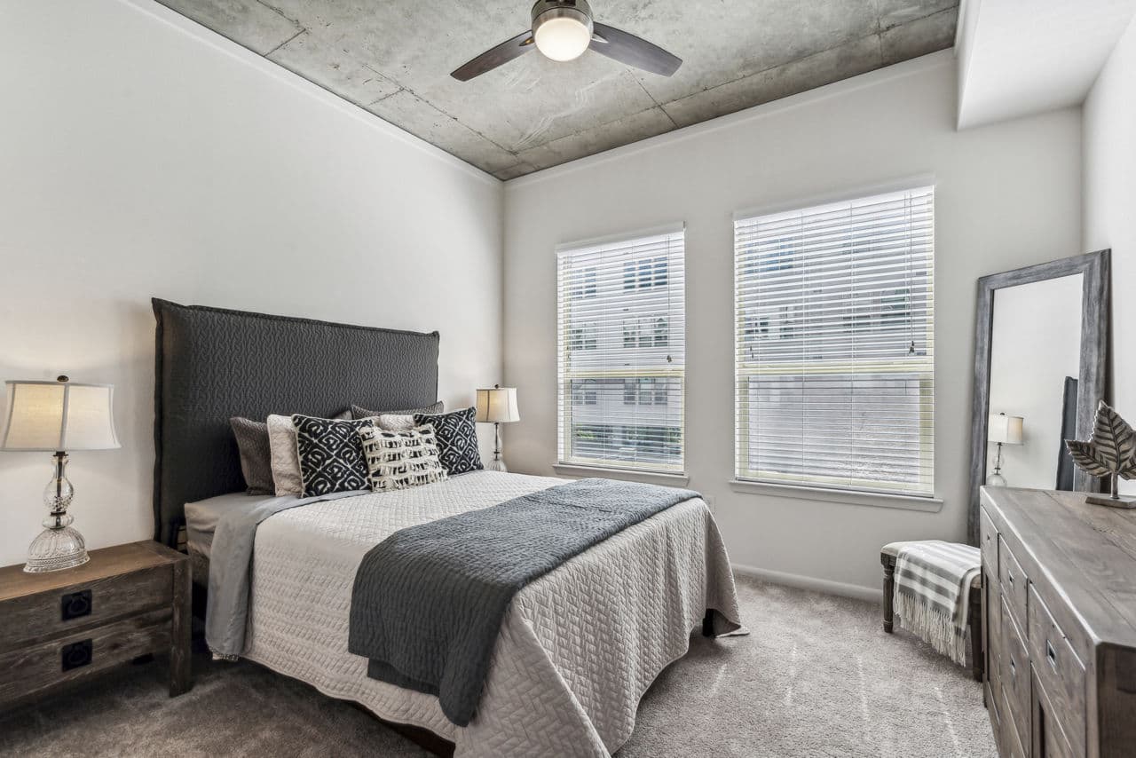 Gallery At Turtle Creek Apartments Dallas Tx 30 of 30