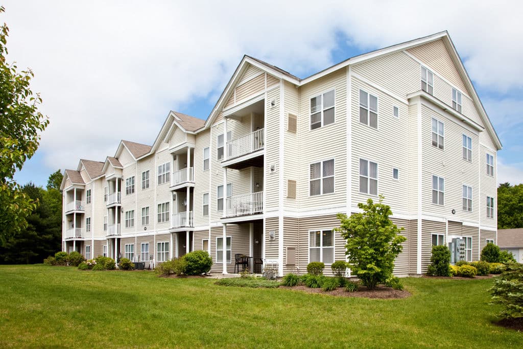 Pembroke Woods Apartments 2 of 35