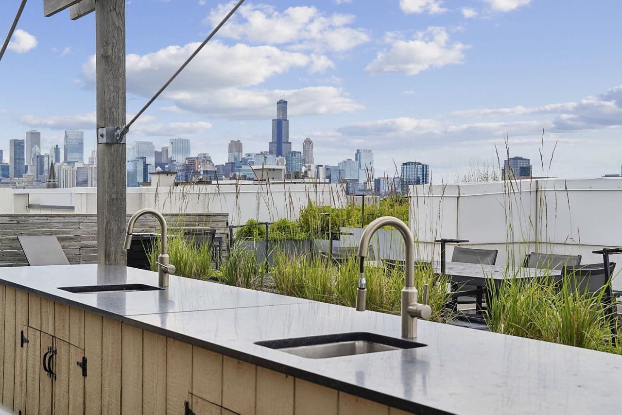 Luxe On Chicago Apartments Chicago Il 15 of 28
