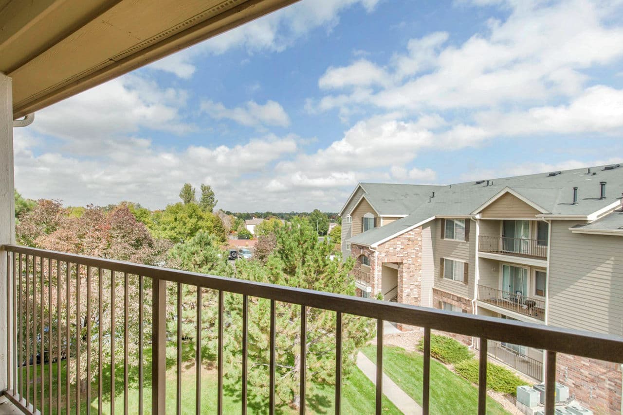 Avana Eastlake Apartments Thornton Co 3 of 55