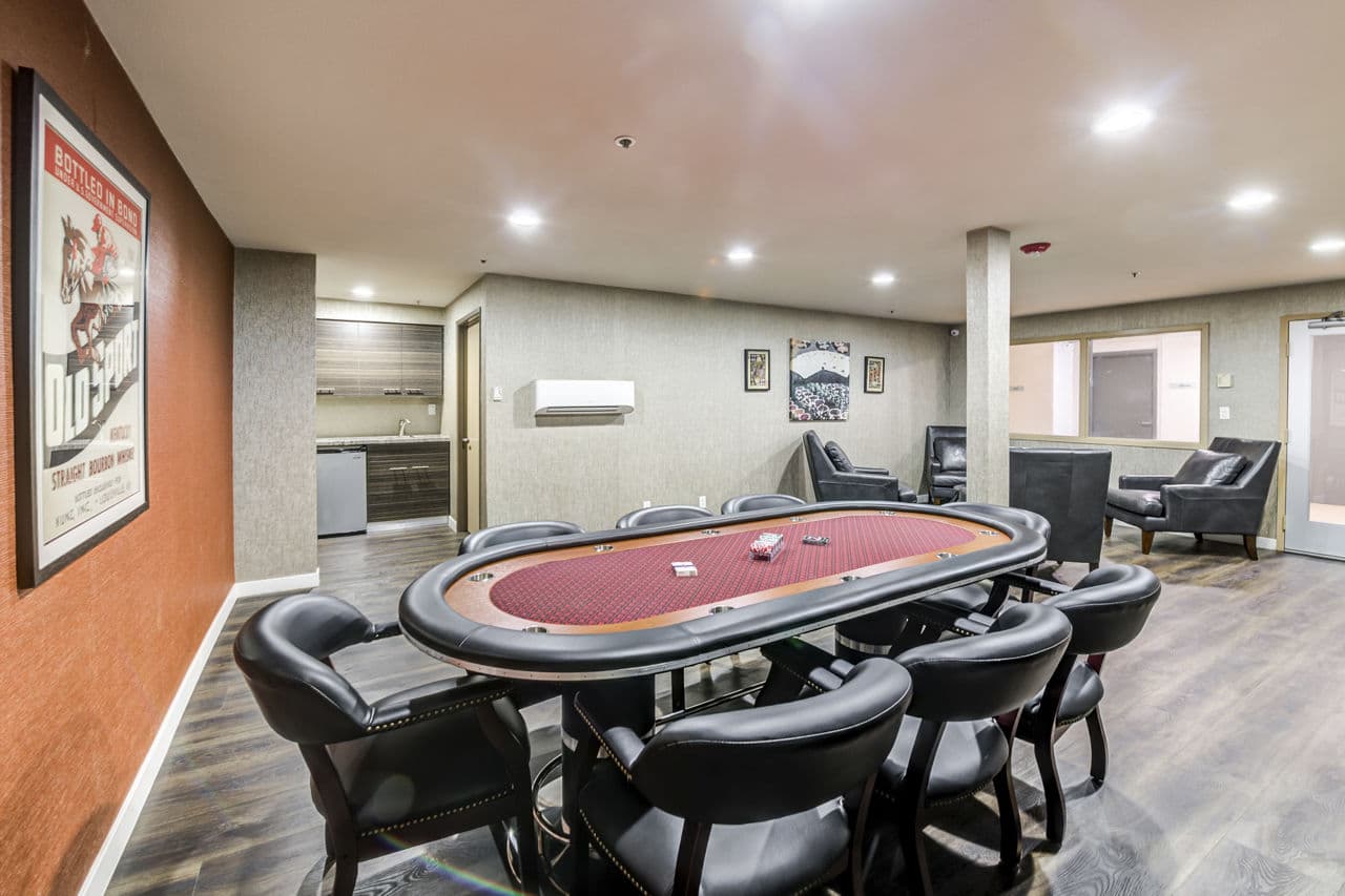 Avana On Pine Apartments Long Beach Ca 12 of 24