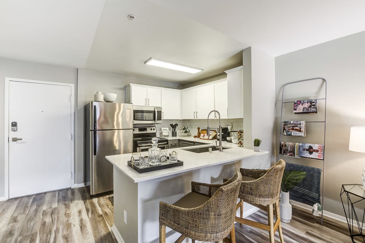 Avana On Pine Apartments Long Beach Ca 23 of 24