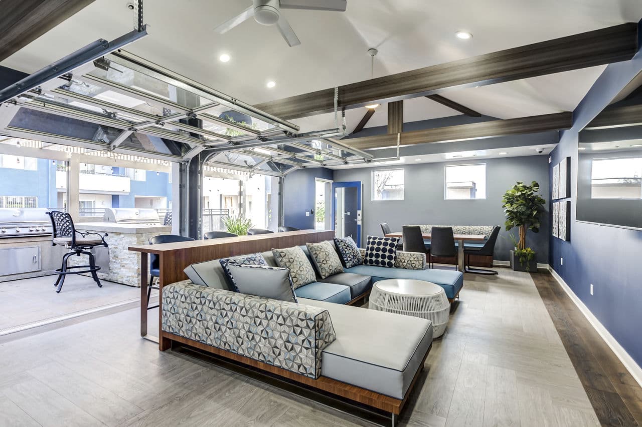 Avana On Pine Apartments Long Beach Ca 6 of 24