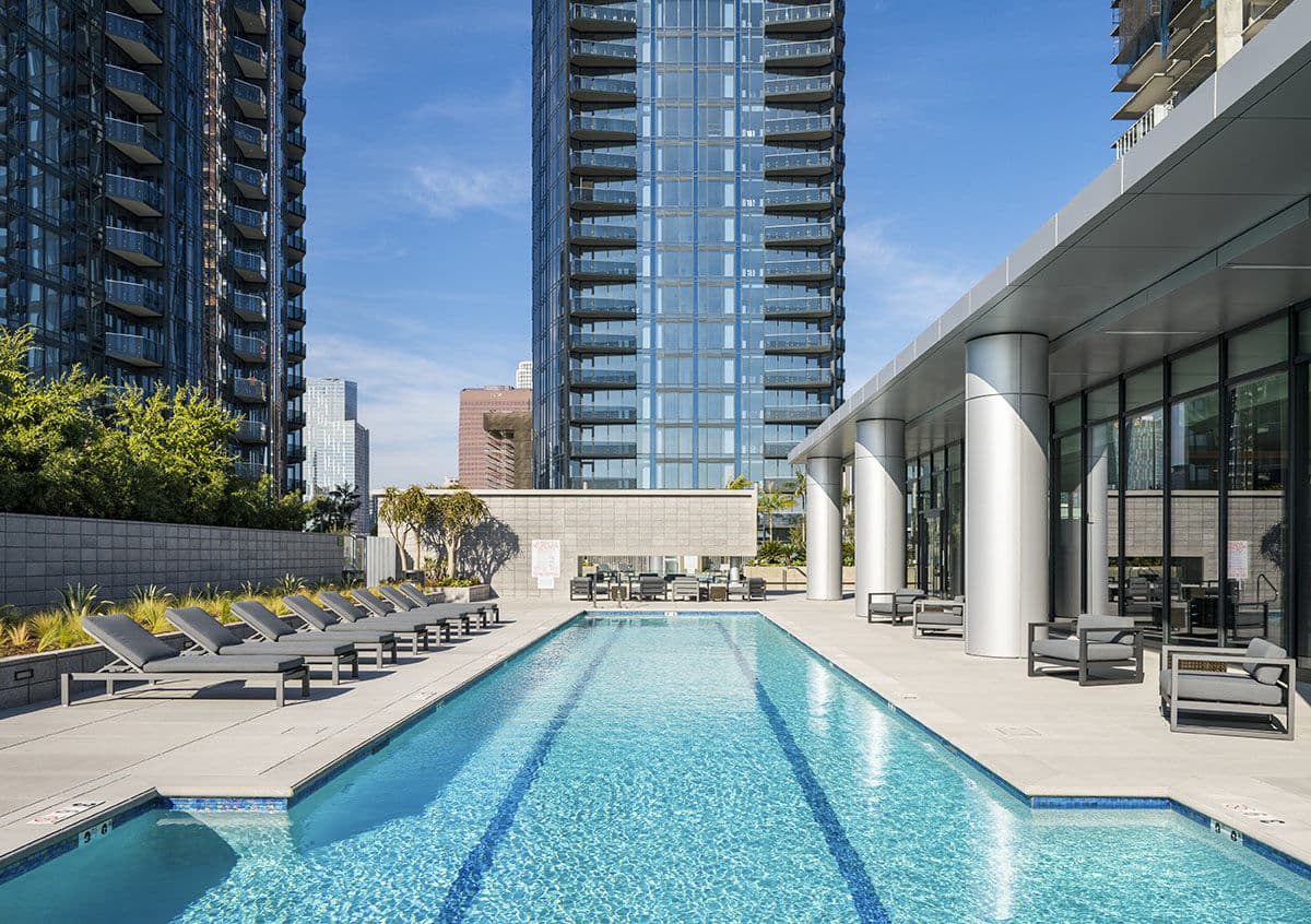 Circa LA Apartments 8 of 15