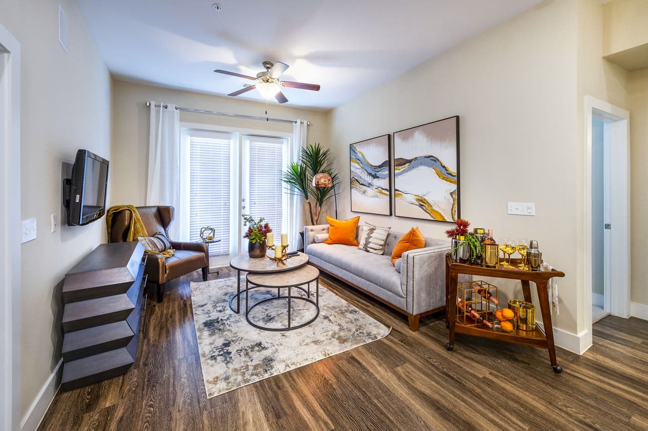Hardy Yards Apartment Homes 28 of 38