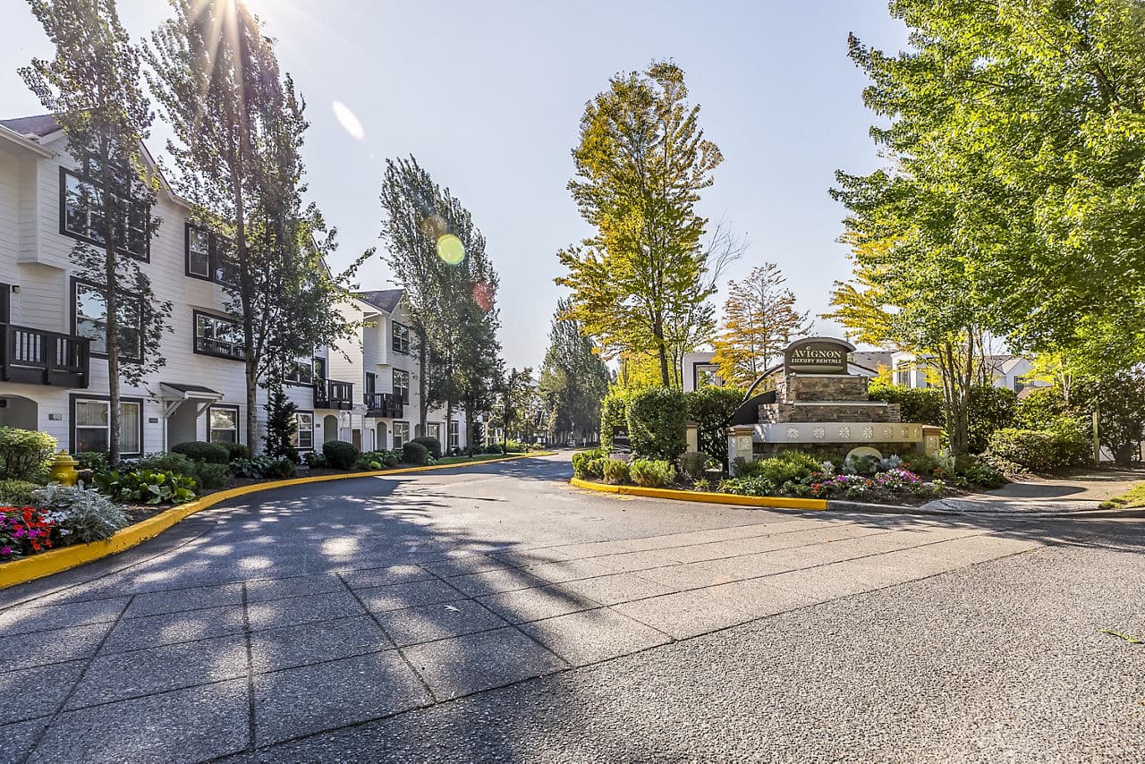 Avignon Townhomes Redmond Wa 1 of 33