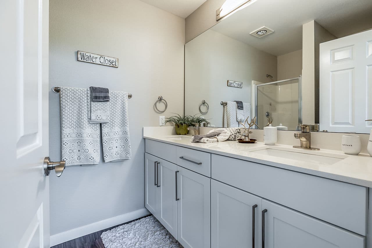 Avignon Townhomes Redmond Wa 32 of 33