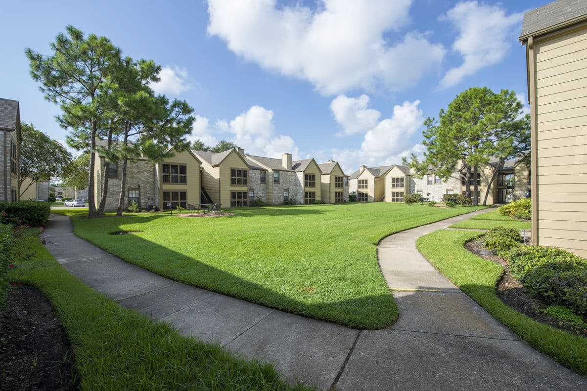 Huntcliff Apartments League City Tx 4 of 32