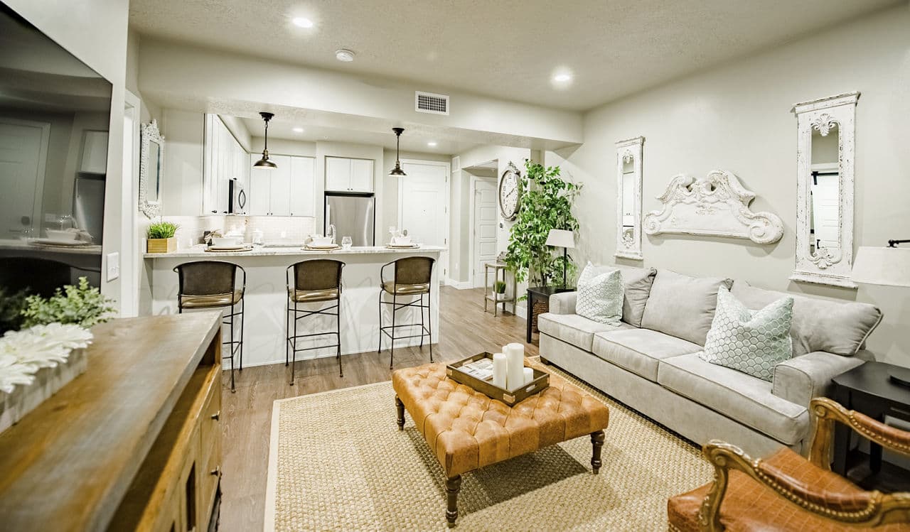 Hardware Apartments 16 of 39
