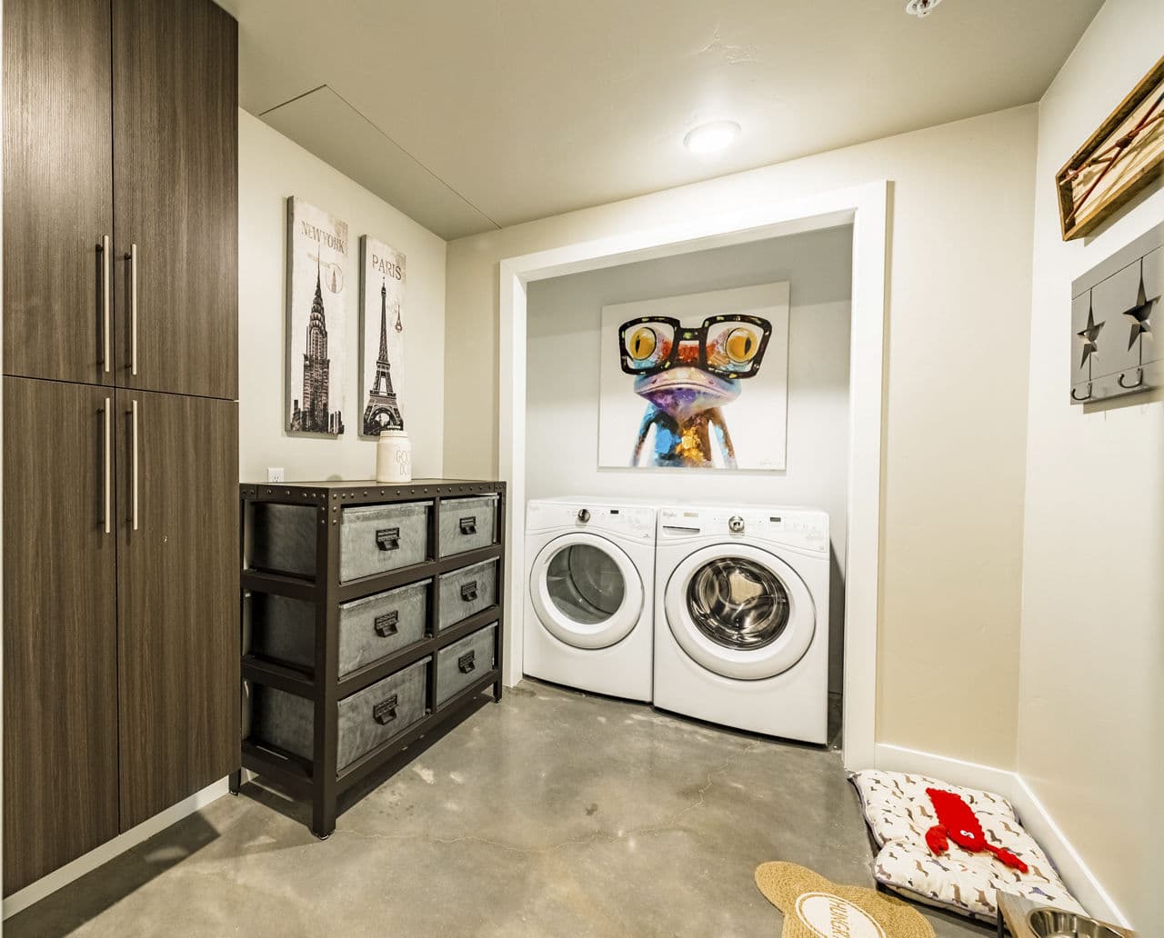 Hardware Apartments 29 of 39
