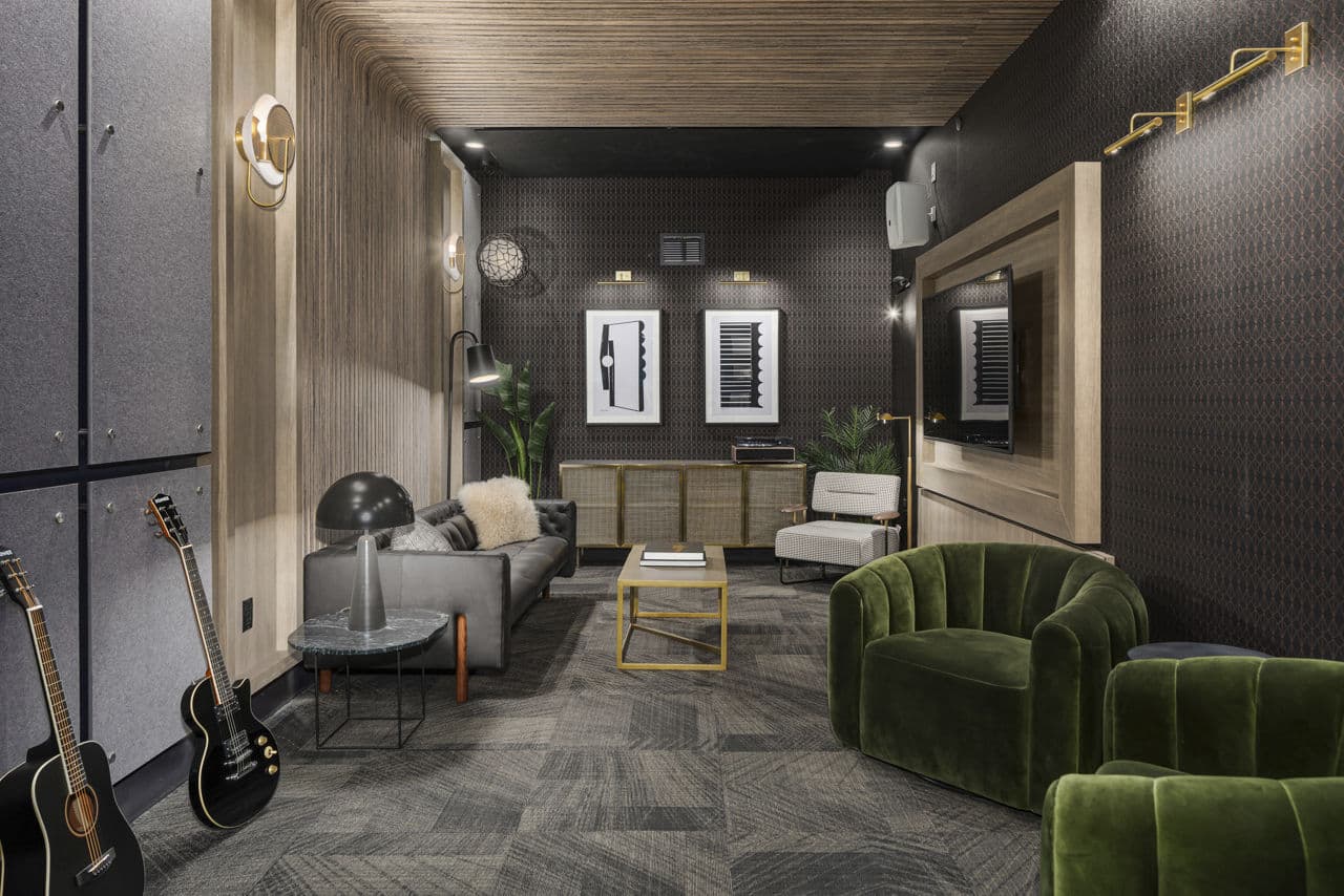 The Victor Apartments 7 of 19