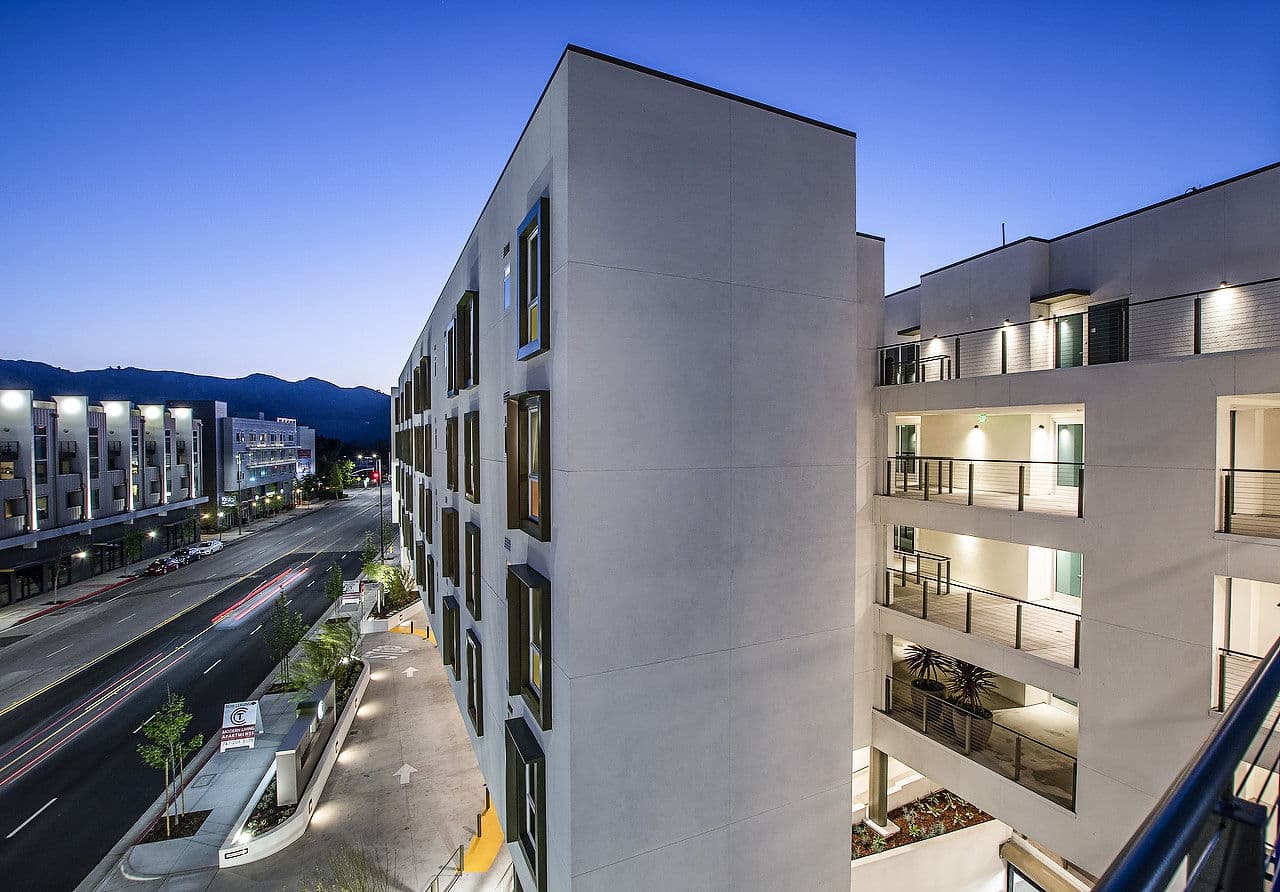 Cc Tan Center Apartments Glendale Ca 5 of 40
