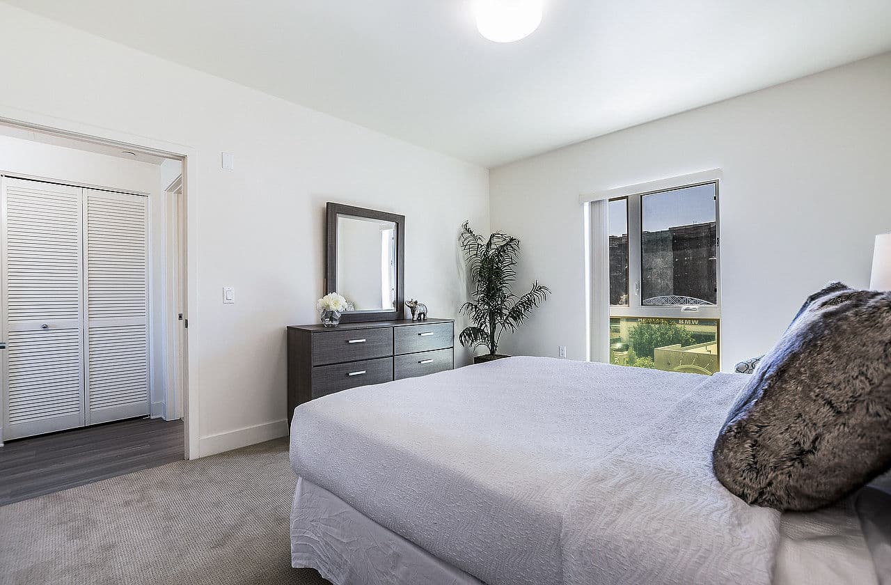 Cc Tan Center Apartments Glendale Ca 30 of 40