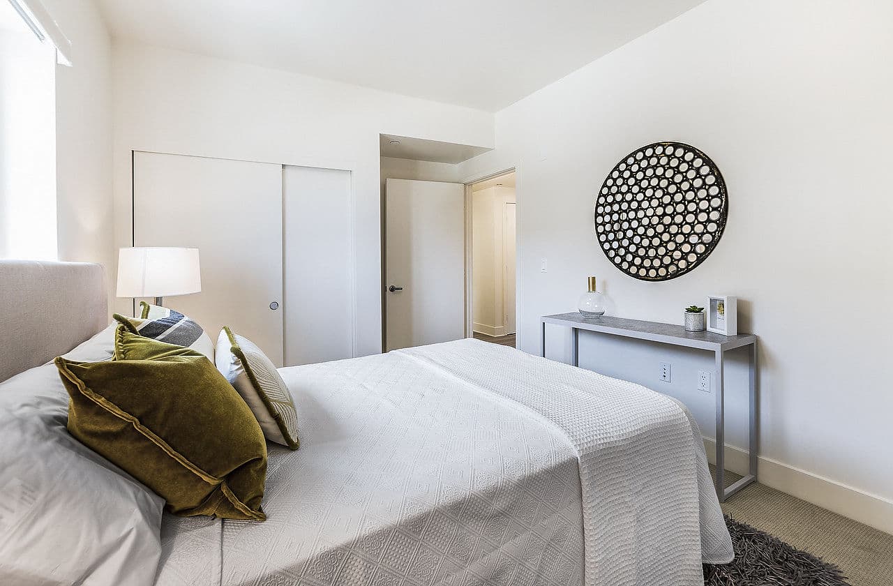 Cc Tan Center Apartments Glendale Ca 32 of 40