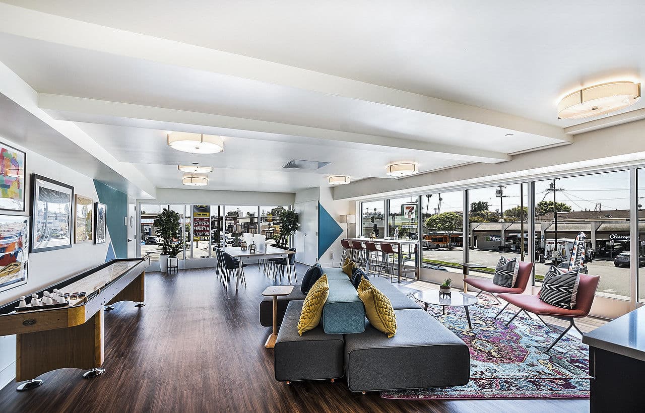 Cc Tan Center Apartments Glendale Ca 13 of 40