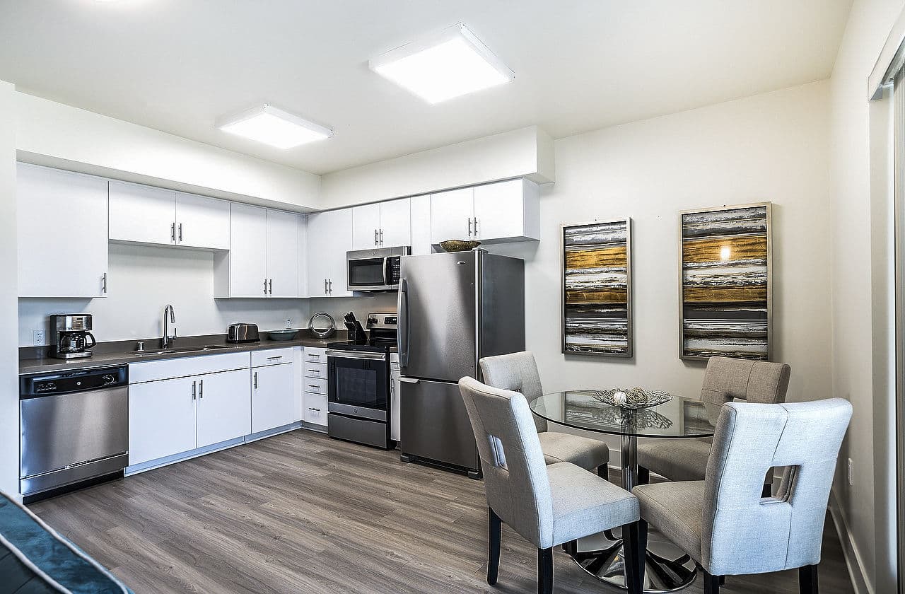 Cc Tan Center Apartments Glendale Ca 18 of 40