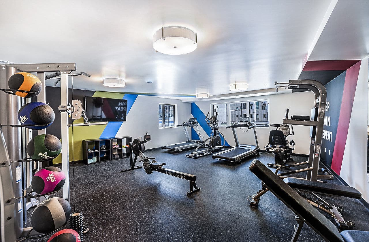 Cc Tan Center Apartments Glendale Ca 14 of 40