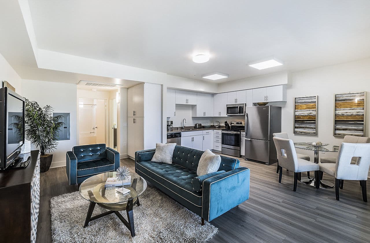 Cc Tan Center Apartments Glendale Ca 24 of 40