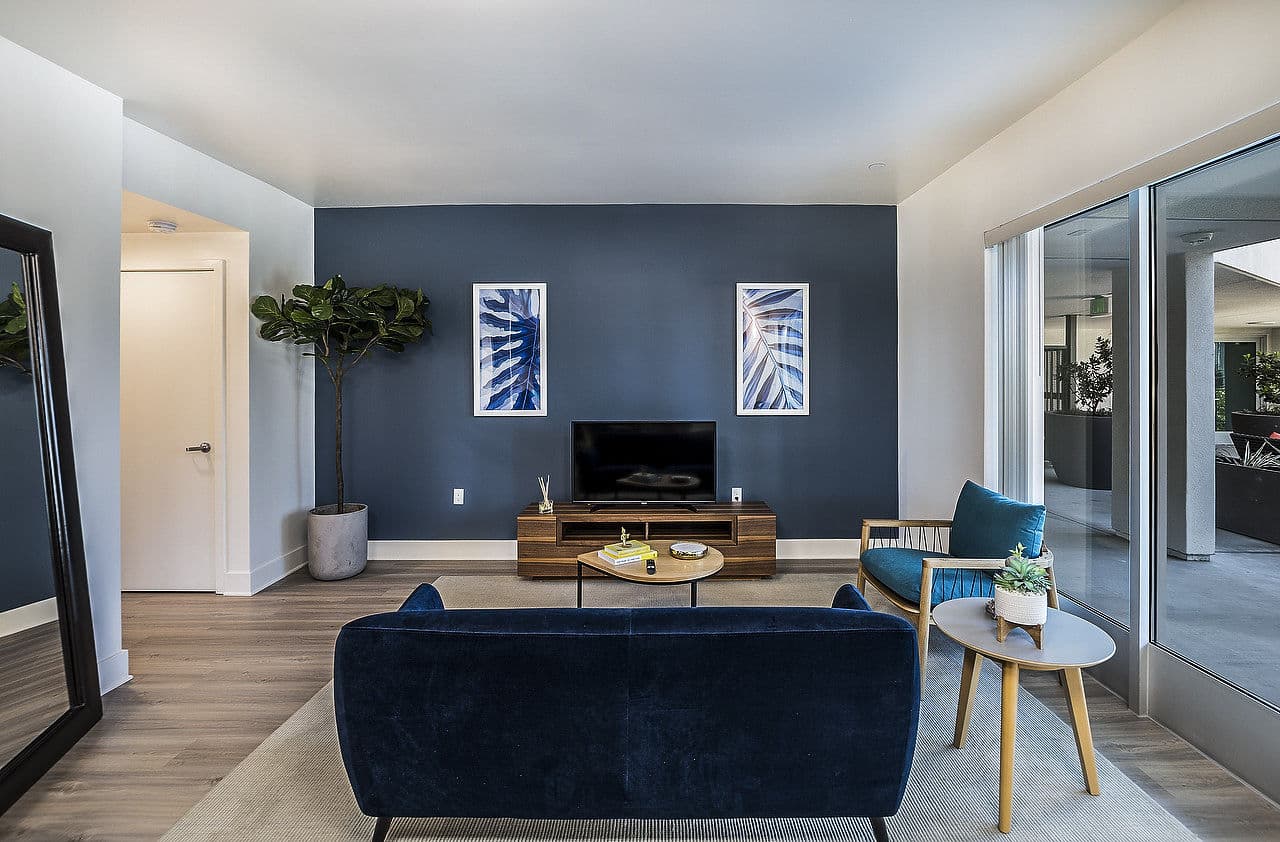 Cc Tan Center Apartments Glendale Ca 26 of 40