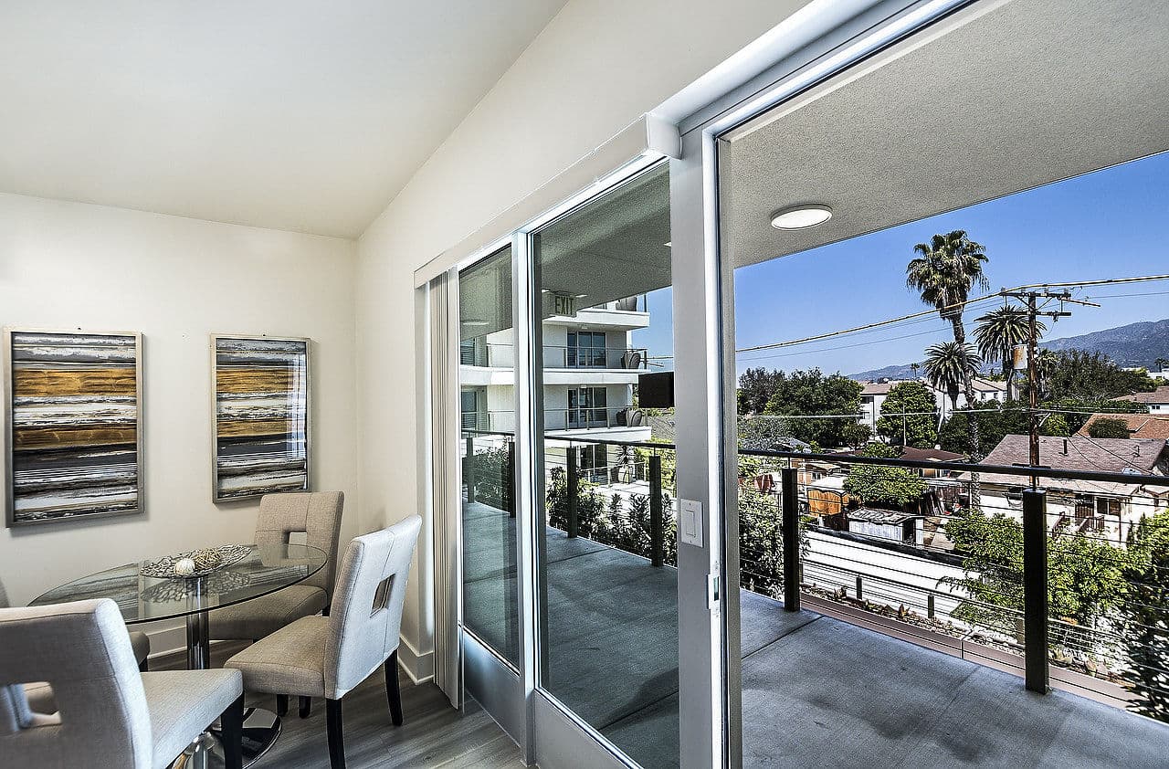 Cc Tan Center Apartments Glendale Ca 23 of 40