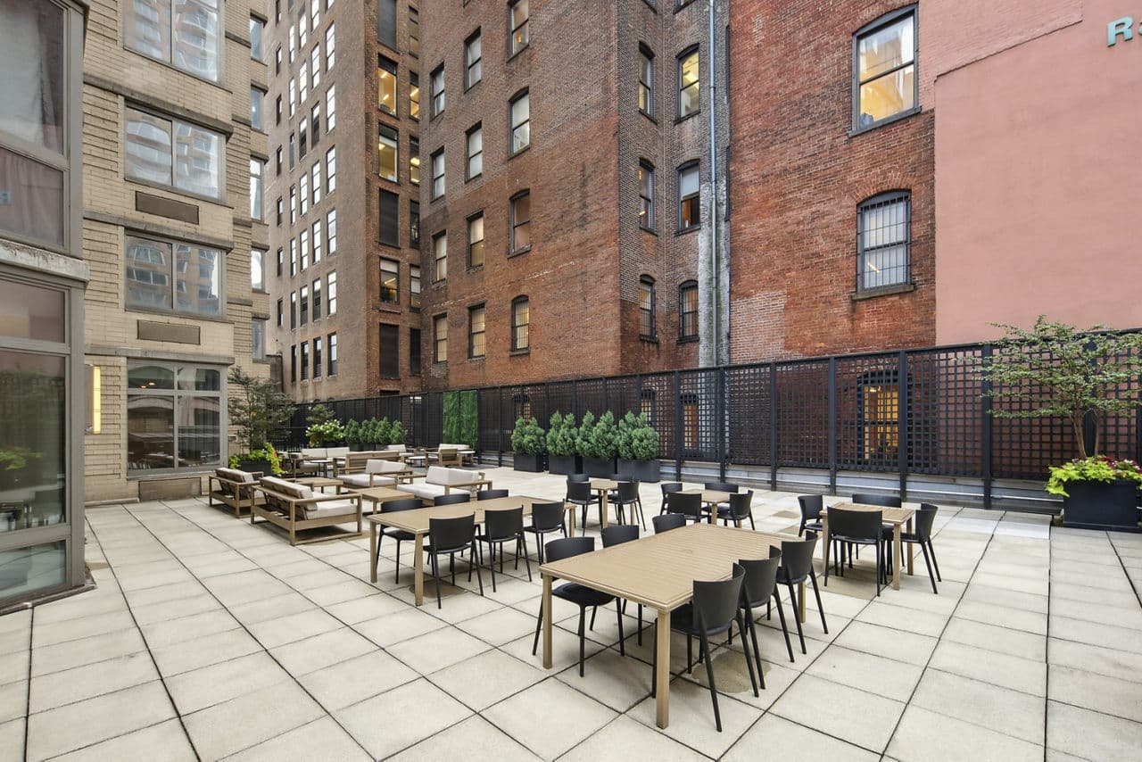 800 Sixth New York Ny 10 of 39