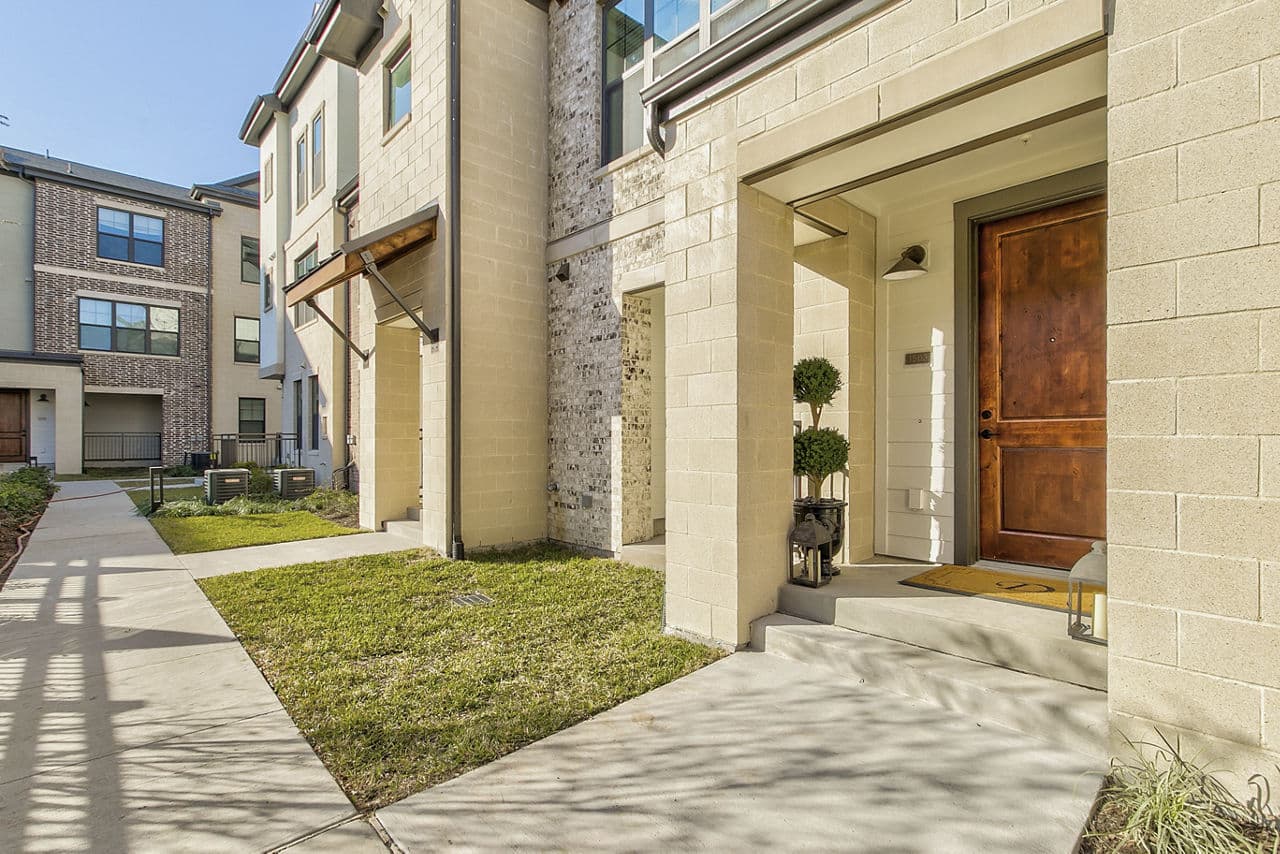 Elan Inwood 2 of 8